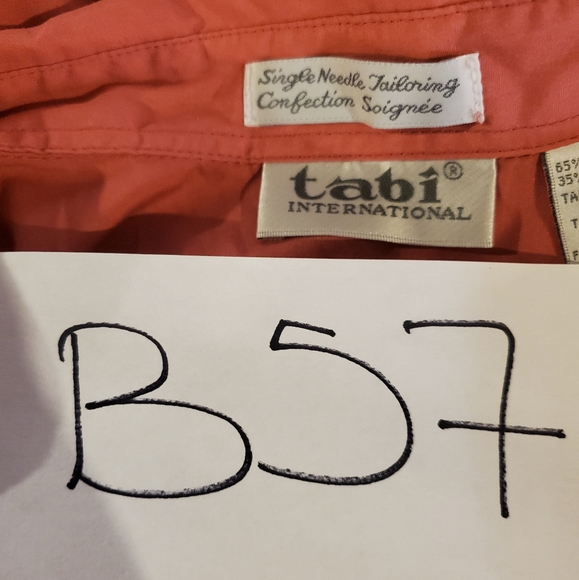 2 for 15 Tabi Pink Button Down Top - Picture 7 of 8